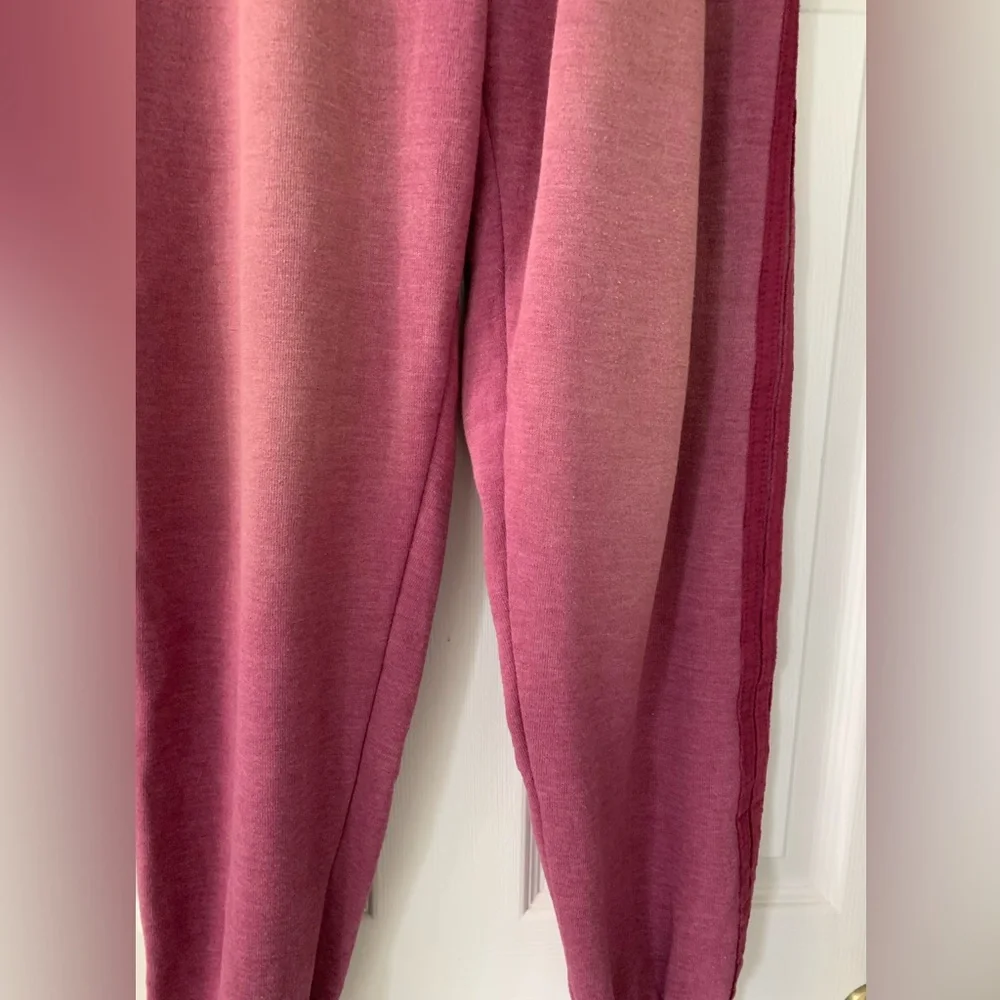 Aviator Nation - Picture 2 of 10